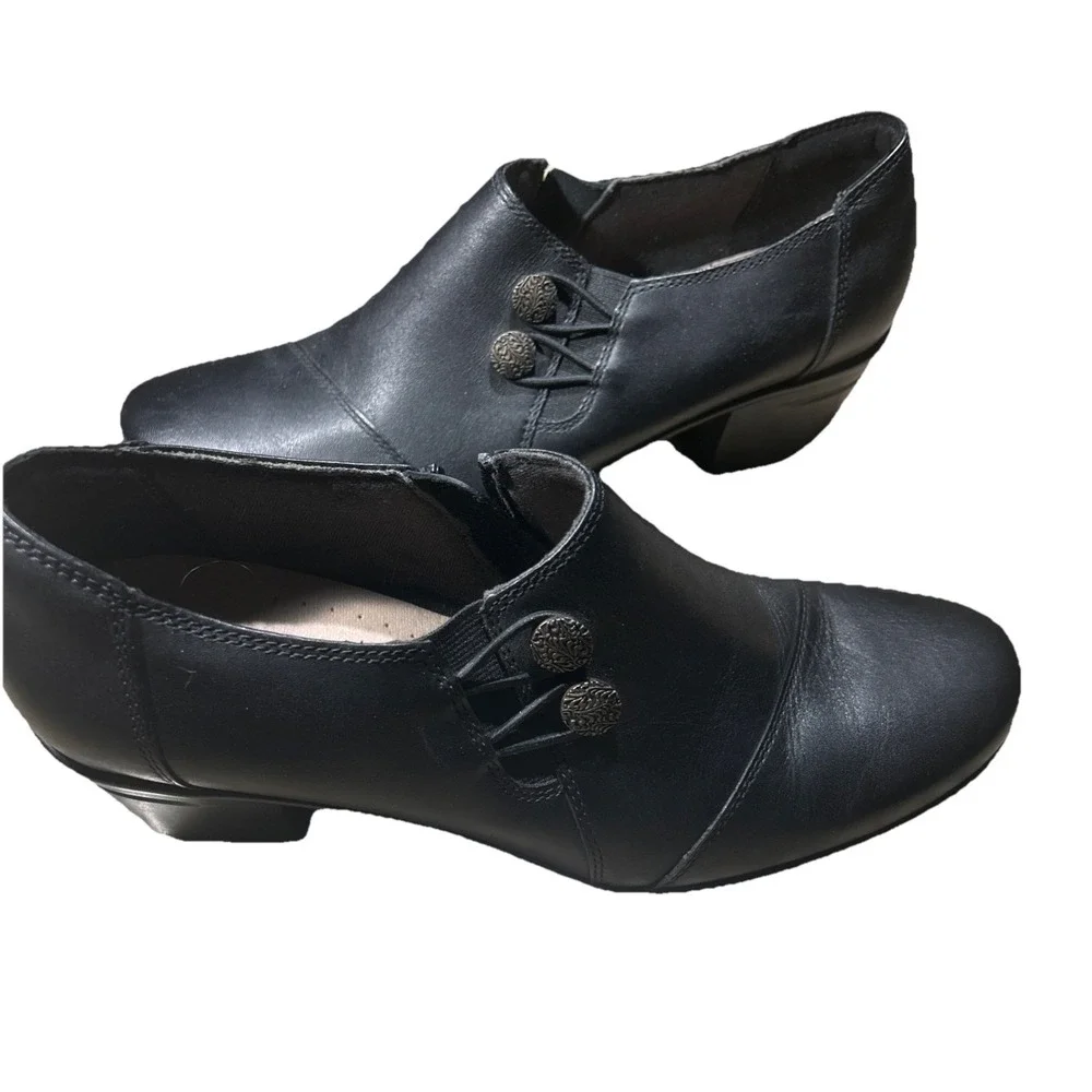Clarks‎ Collection Emslie Women 8.5N Narrow Black Leather Block Heel Shoe Bootie